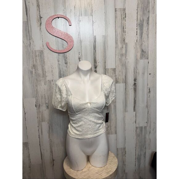 No Boundaries White Lace Puff Sleeve Top | Keyhole Front Stretchy Fitted Blouse - Picture 1 of 7